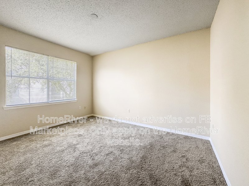 Move in Ready! 18001 Richmond Place Dr Apt 822 property image