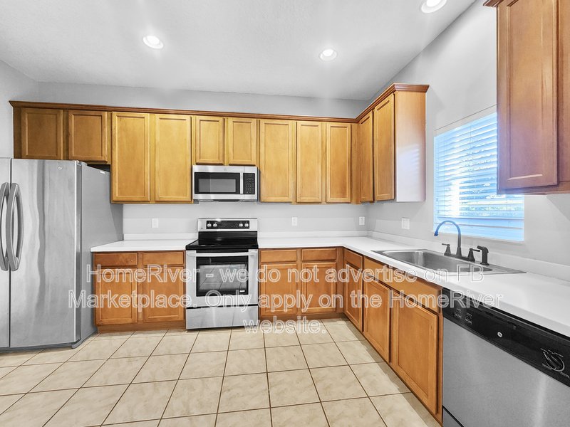 Now Available - 1014 Bella Vista Dr NE property image