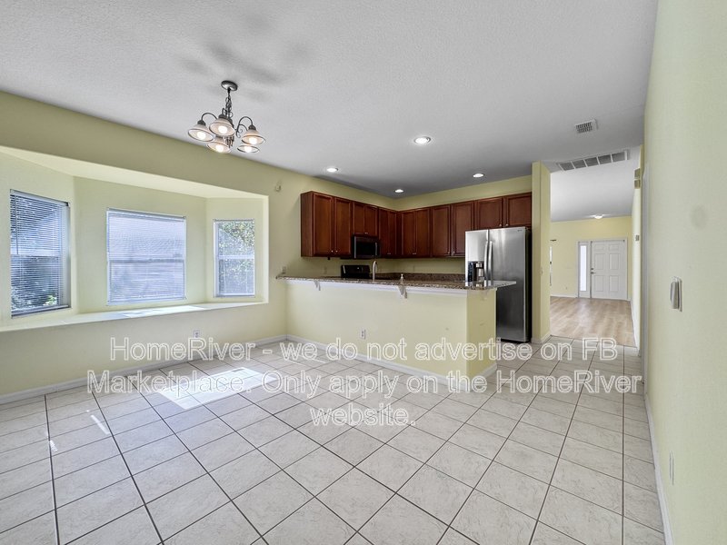 Move In Ready! - 20766 GREAT LAUREL AVE, TAMPA FL 33647 property image