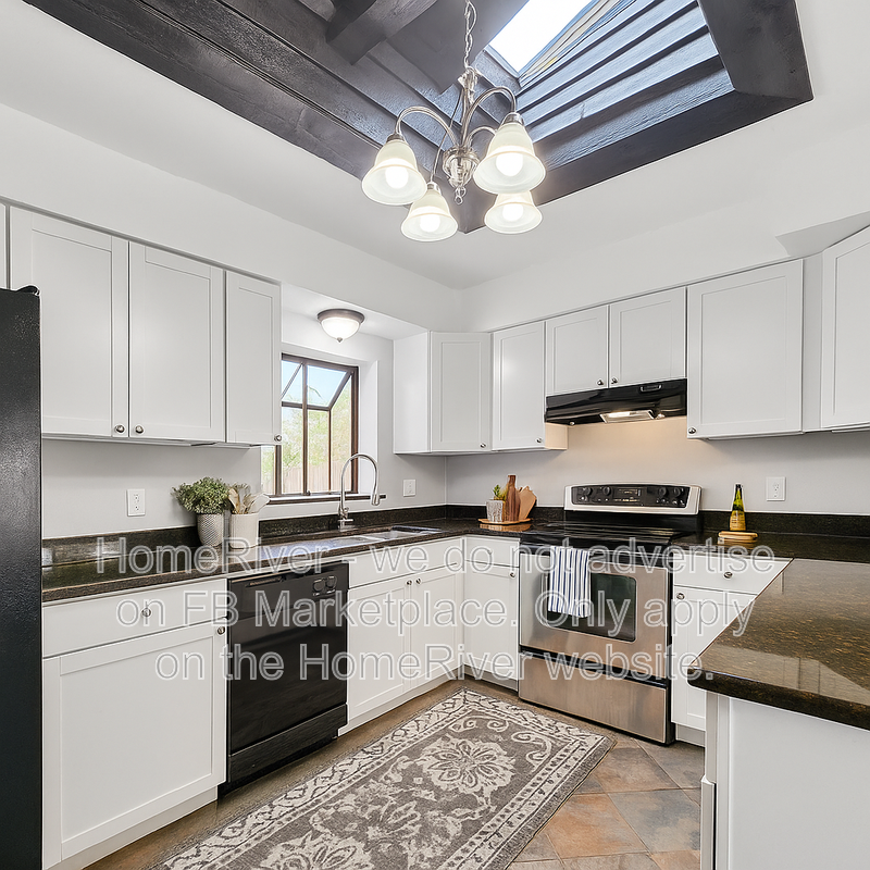 Available Now! 10849 60th Ave, Seminole FL 33772 property image