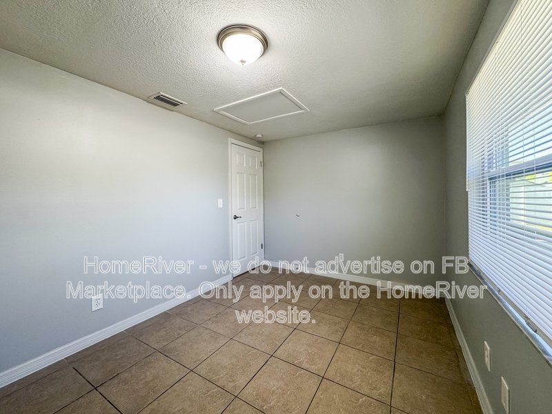 Apply Now!! Pet Friendly! property image