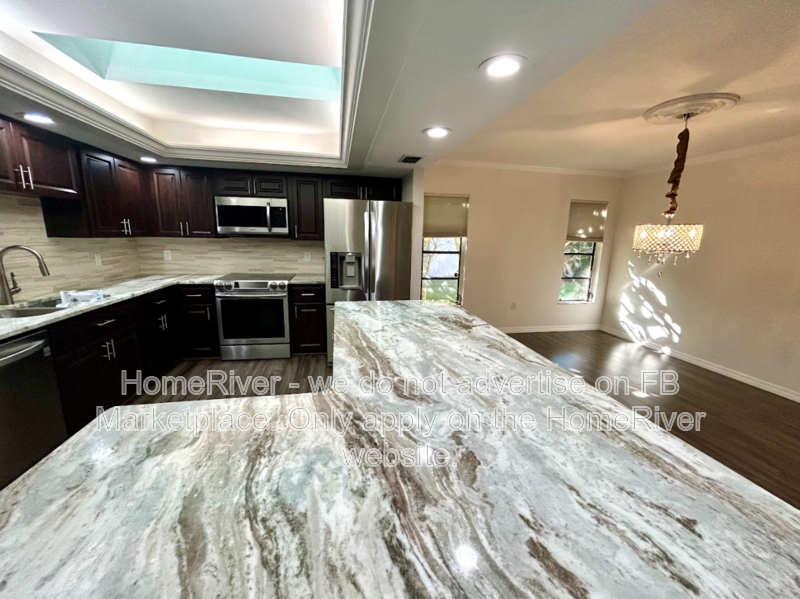 Move In Ready! - 4959 SOUTHERN WOOD DR, SARASOTA FL 34241 property image