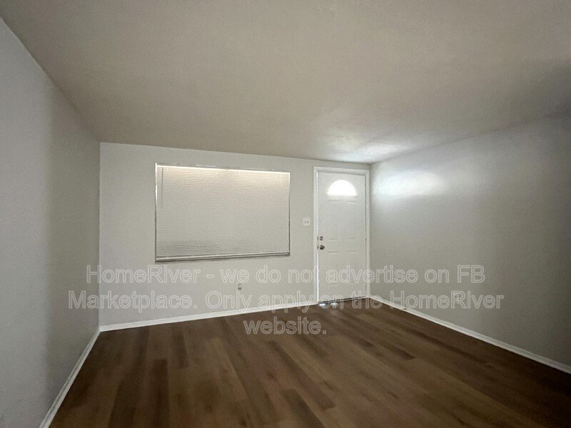 Now Available - 1503 E 139th Ave Apt B property image