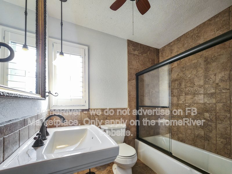 Move In Ready! - 1838 Brookhaven Dr, Sarasota FL 34239 property image