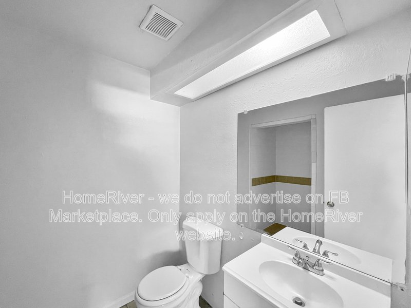 Move In Ready! - 4132 Corsair Ave in Kissimmee, FL 34741 property image