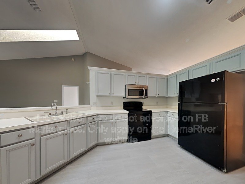 Apply Now! 12720 Forestedge Circle property image