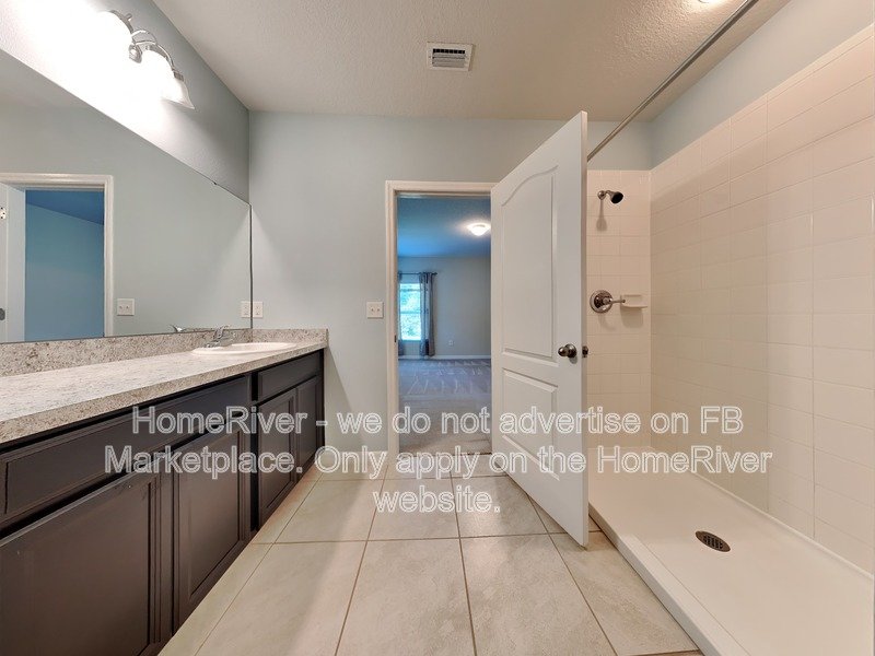 Coming Soon! - 10113 CANDLEBERRY WOODS LN GIBSONTON FL 33534 property image