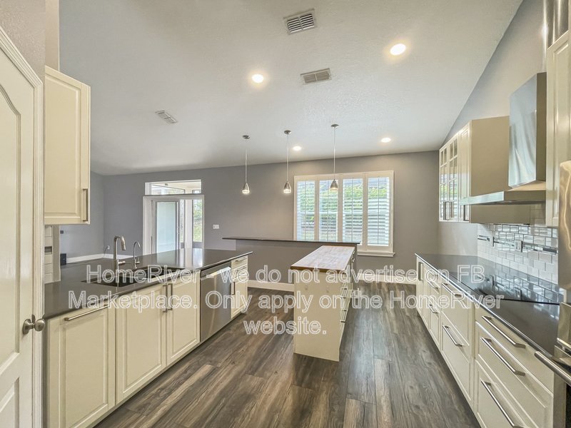 Move In Ready! - 10630 SUMMIT LAKES LN, CLERMONT FL 34711 property image