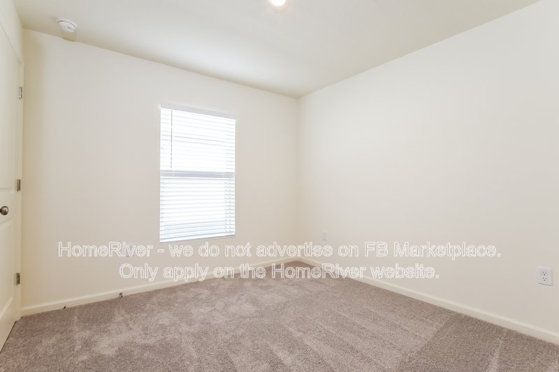 Available Now! Amazing 3 bedroom, 2 bathroom home! property image