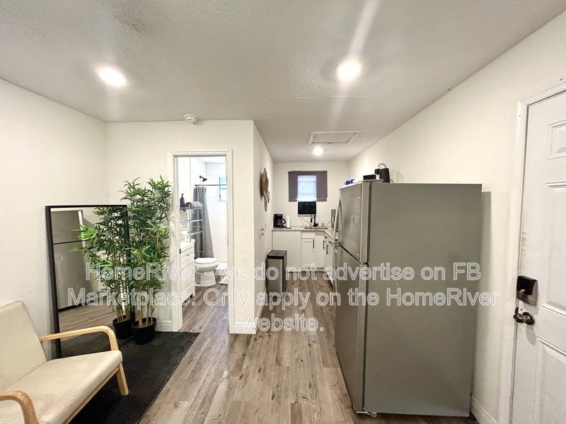 Move In Ready! - 2722 14TH AVE S UNIT B, ST PETERSBURG FL 33712 property image