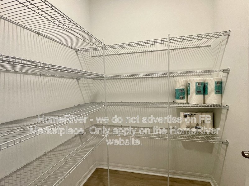 Move In Ready! - 10701 New Morning Dr Tampa, FL 33647 property image