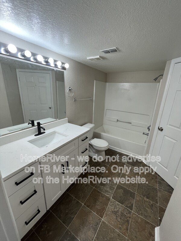 Available Now - 5124 Park Central Dr Apt 528 property image