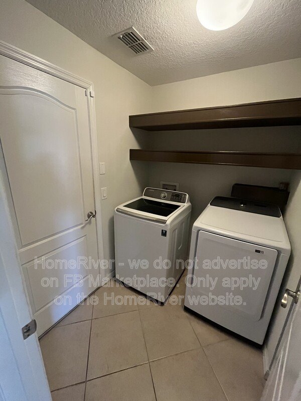 Apply Now!!! 399 MILLWOOD PL property image