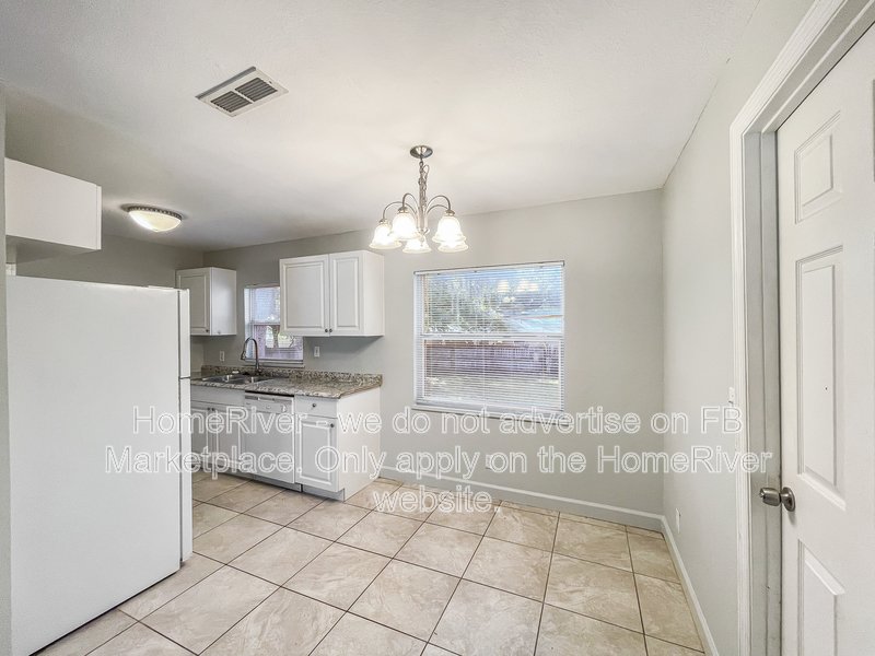 Available Now! Amazing 3 bedroom, 2 bath home! property image