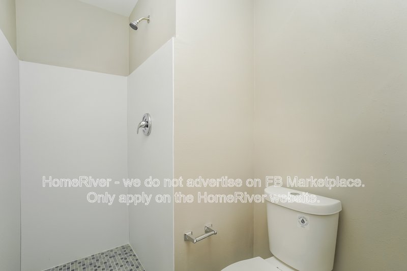 Available Now! Amazing 3 bed 2 bath home! property image