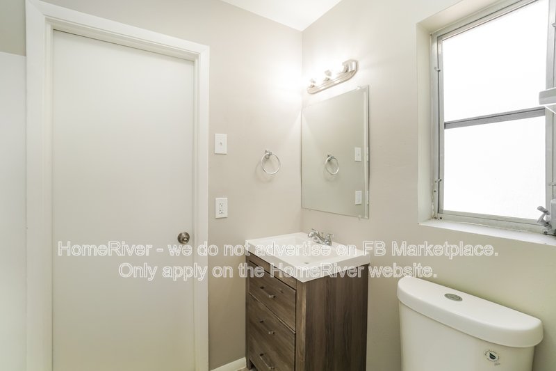 Available Now! Amazing 3 bed 2 bath home! property image