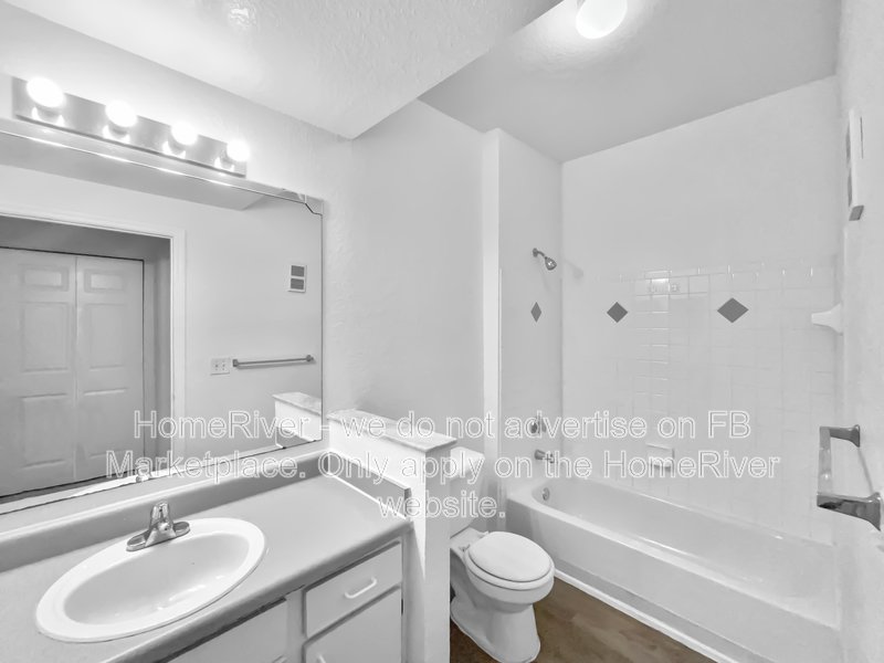 Move In Ready! 823 Camargo Way Unit 204 property image