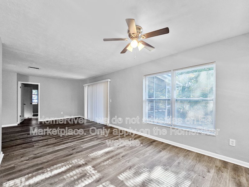 Available Now! Amazing 3 bed 2 bath home! property image