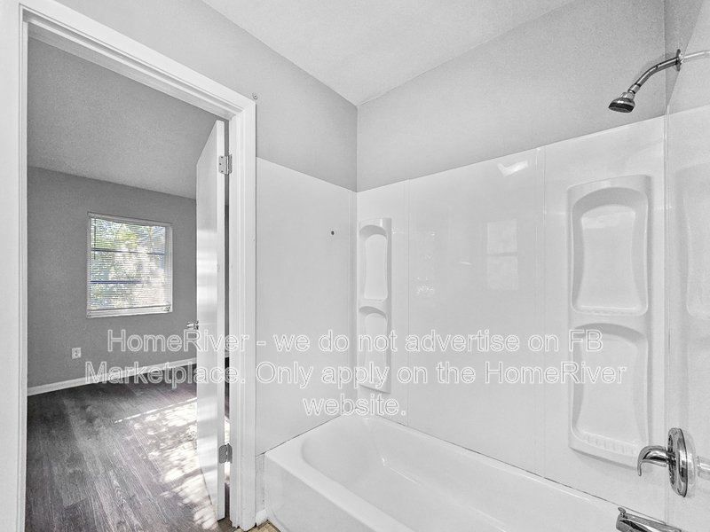 Available Now! Amazing 3 bed 2 bath home! property image