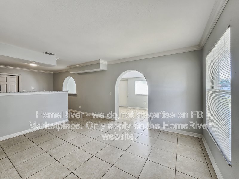 Available Now! 3 bed 2 bath South Tampa Home property image