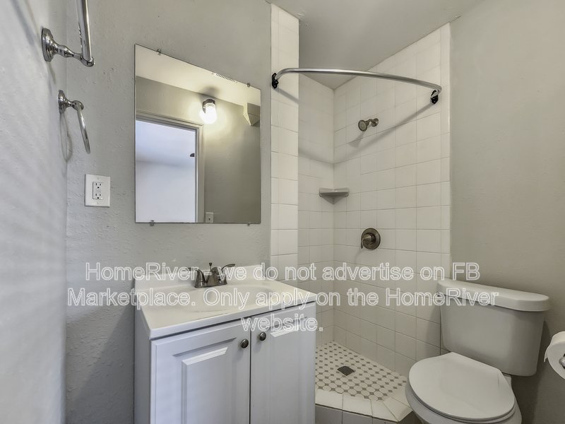 Available Now! 3 bed 2 bath South Tampa Home property image