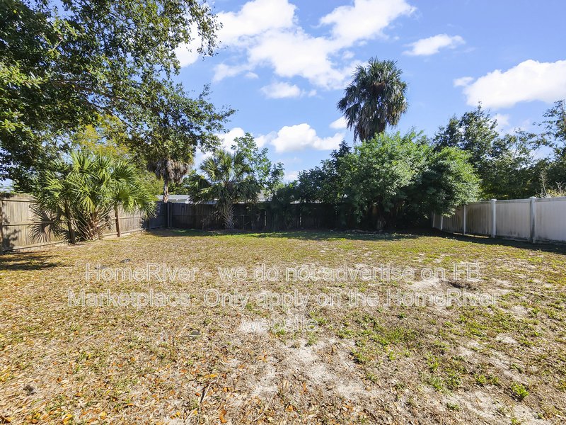 Available Now! 3 bed 2 bath South Tampa Home property image