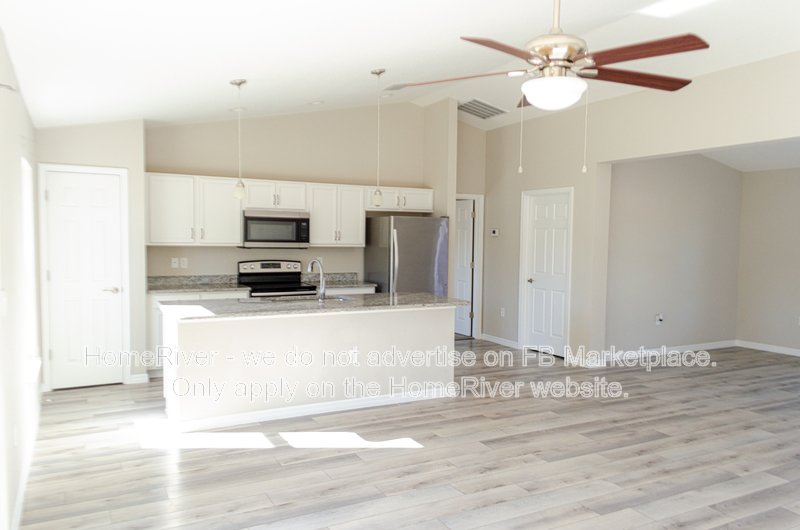 Move In Ready! - 9744 SE 157TH LN, SUMMERFIELD FL 34491 property image