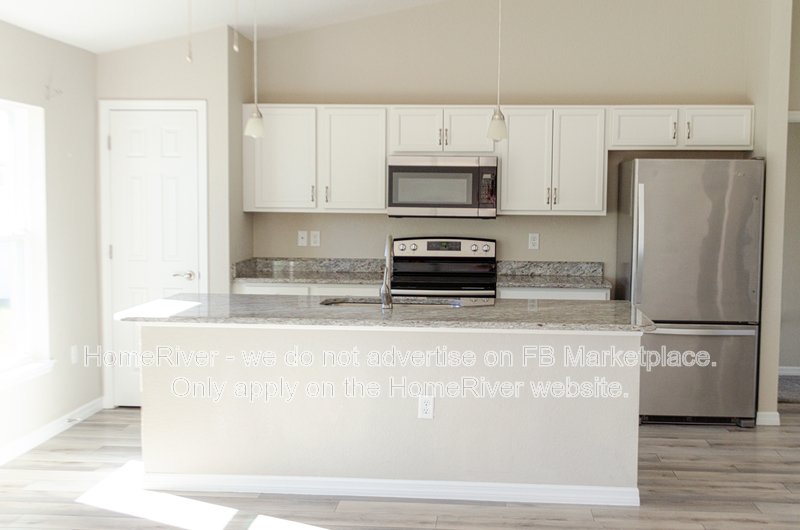 Move In Ready! - 9744 SE 157TH LN, SUMMERFIELD FL 34491 property image