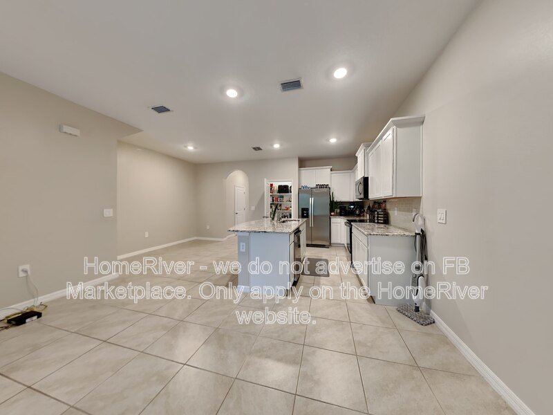 Move In Ready! - 2567 MIDNIGHT PEARL DR SARASOTA FL 34240 property image