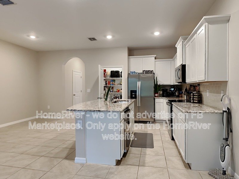 Move In Ready! - 2567 MIDNIGHT PEARL DR SARASOTA FL 34240 property image