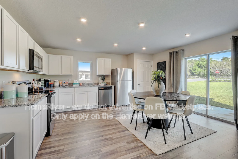 Available Now! Amazing 3 bed 2.5 bath home! property image