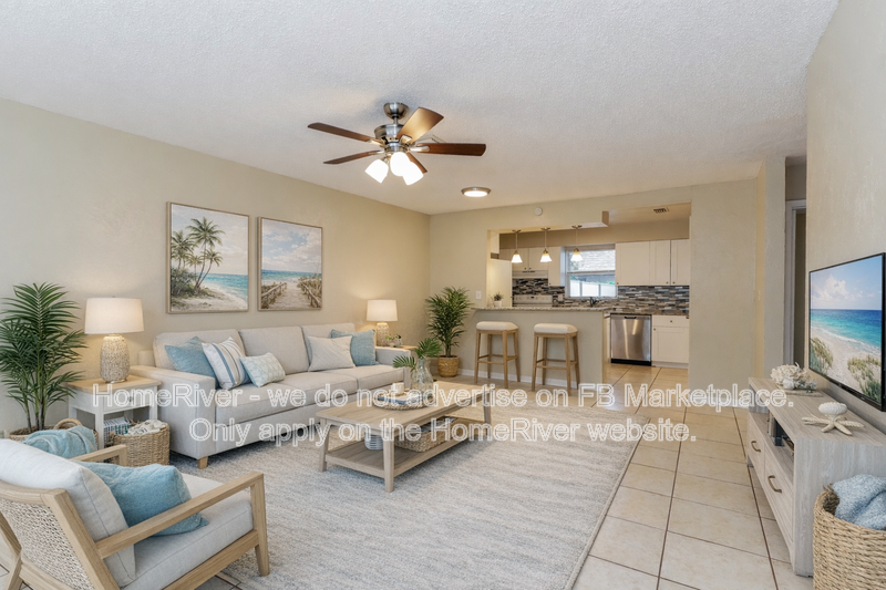 Available Now! 1283 Palm St B, Clearwater FL 33755 property image