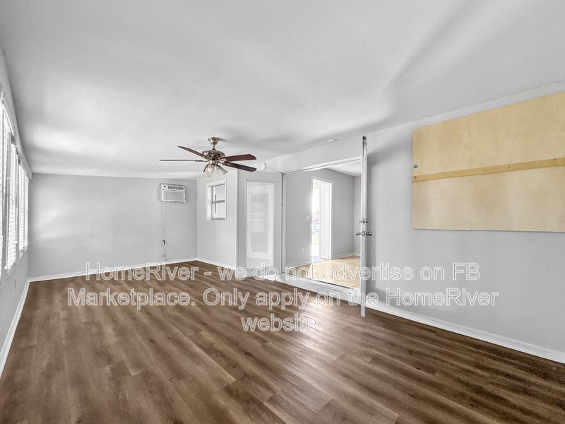 Available Now! Amazing 3 bed 1 bath! property image