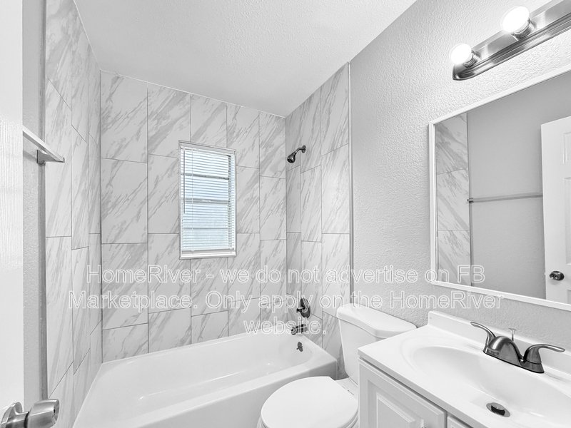 Available Now! Amazing 3 bed 1 bath Home! property image