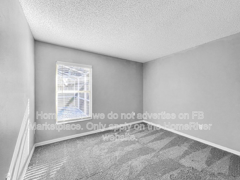 Available Now! - 225 Glasgow Ct, Davenport property image