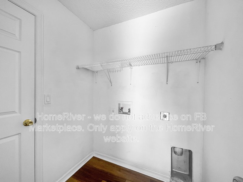 Available Now! Amazing 3 bed 2 bath home! property image