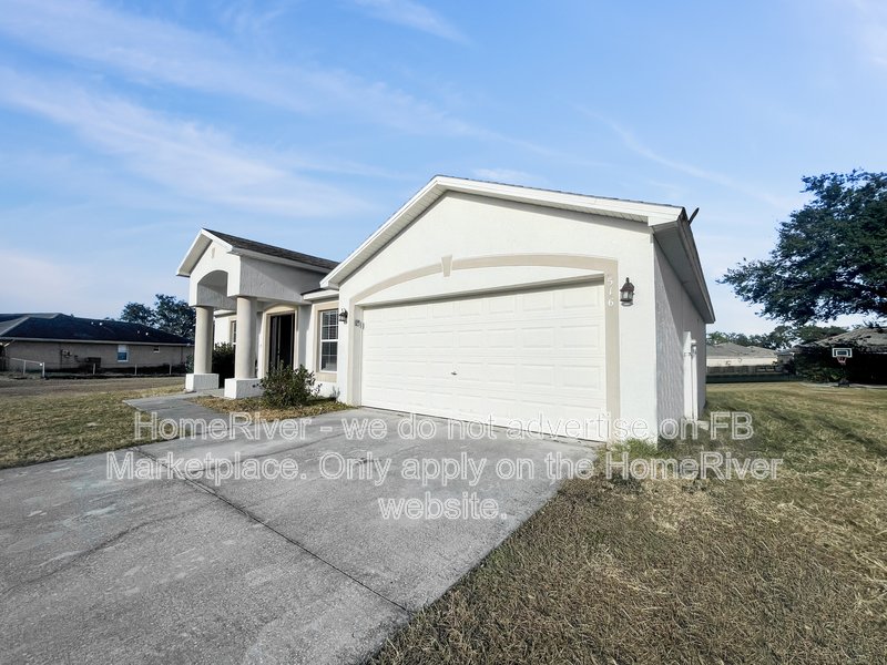 Available Now! Amazing 3 bed 2 bath home! property image