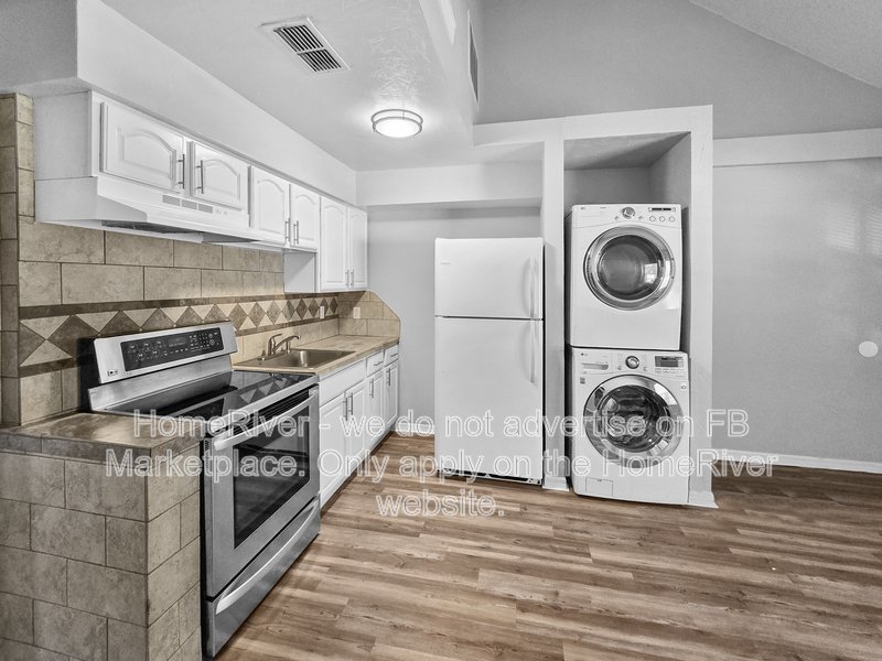 Move In Ready! - 11561 SE 57TH CT, BELLEVIEW FL 34420 property image