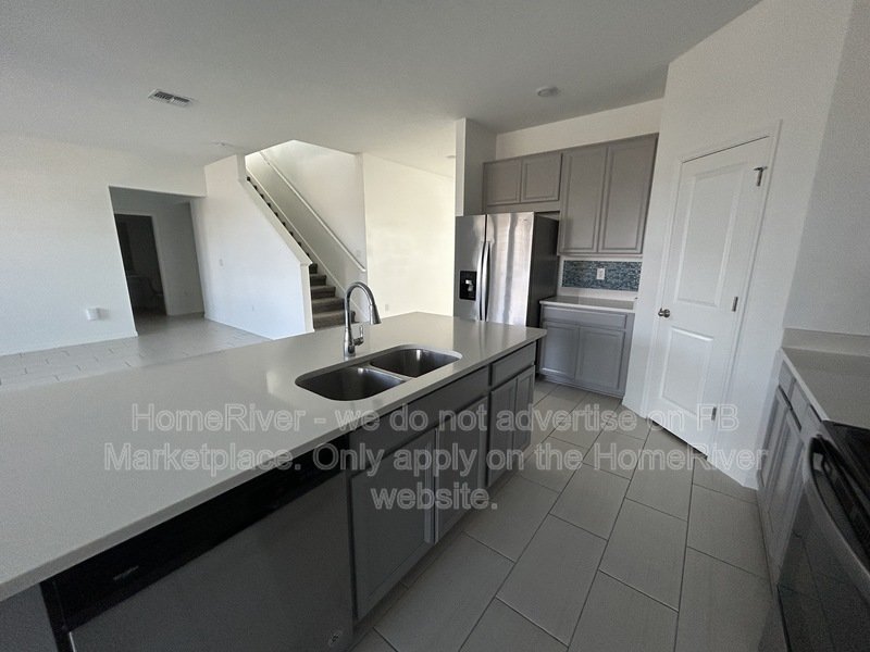 Move In Ready! - 13702 KINSALE ST, RIVERVIEW FL 33579 property image