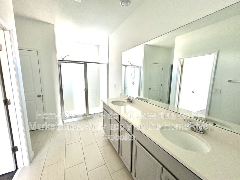 Move In Ready! - 13702 KINSALE ST, RIVERVIEW FL 33579 property image