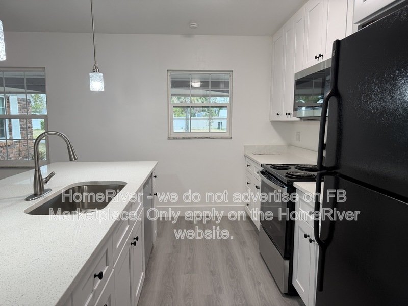 Availale Now - 4926 Shetland Ave, Tampa property image