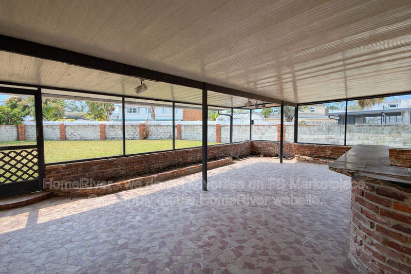 Availale Now - 4926 Shetland Ave, Tampa property image