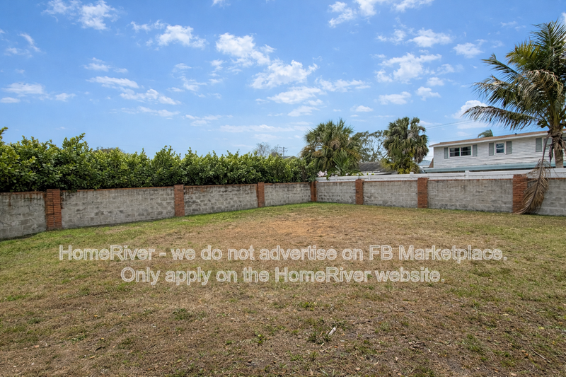 Availale Now - 4926 Shetland Ave, Tampa property image