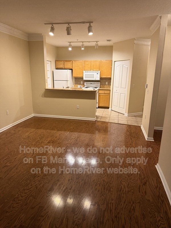 Available now - 4207 S Dale Mabry Hwy Unit 3105 property image