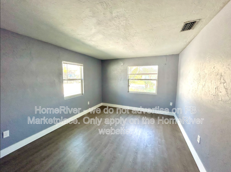 Coming Soon! - 4516 102nd St W Bradenton, FL 34210 property image