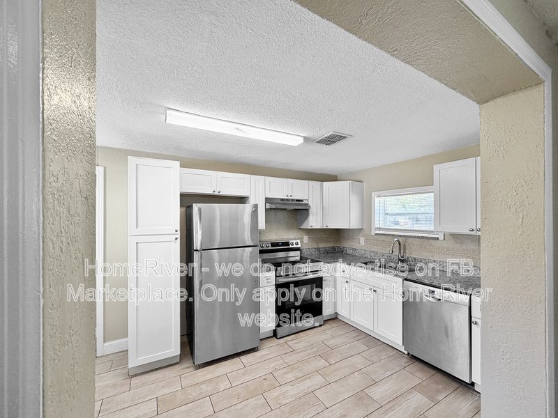 Available Now! Amazing 3 bed 2 bath home! property image