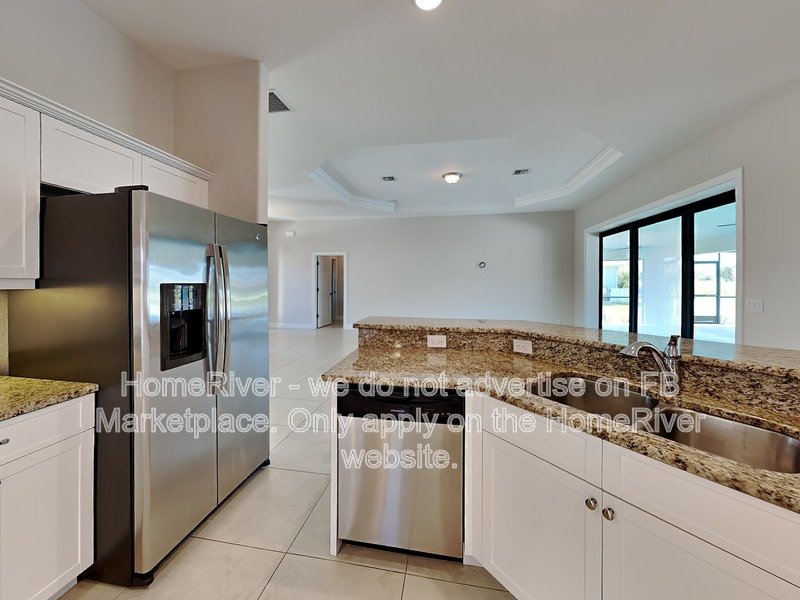 Move In ready! Pool Home property image