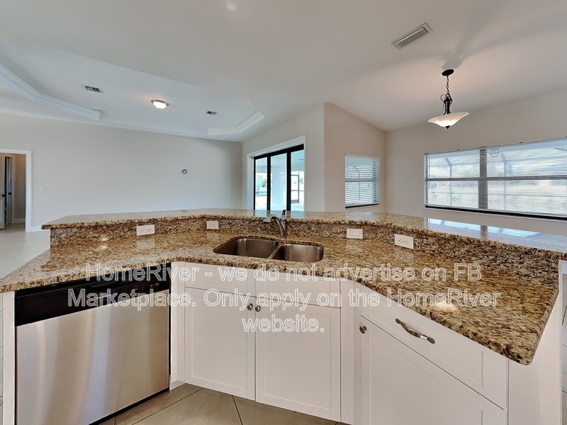 Move In ready! Pool Home property image