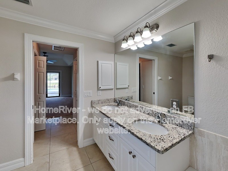 Move In ready! Pool Home property image