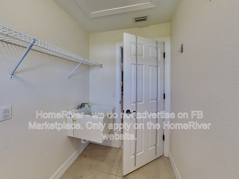 Move In ready! Pool Home property image